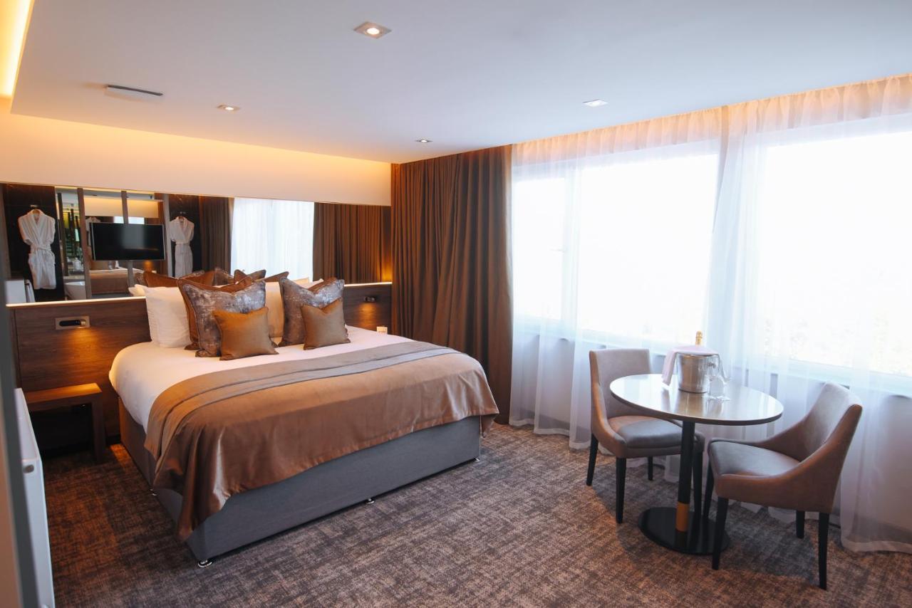 The Redhurst Hotel Glasgow Giffnock Εξωτερικό φωτογραφία