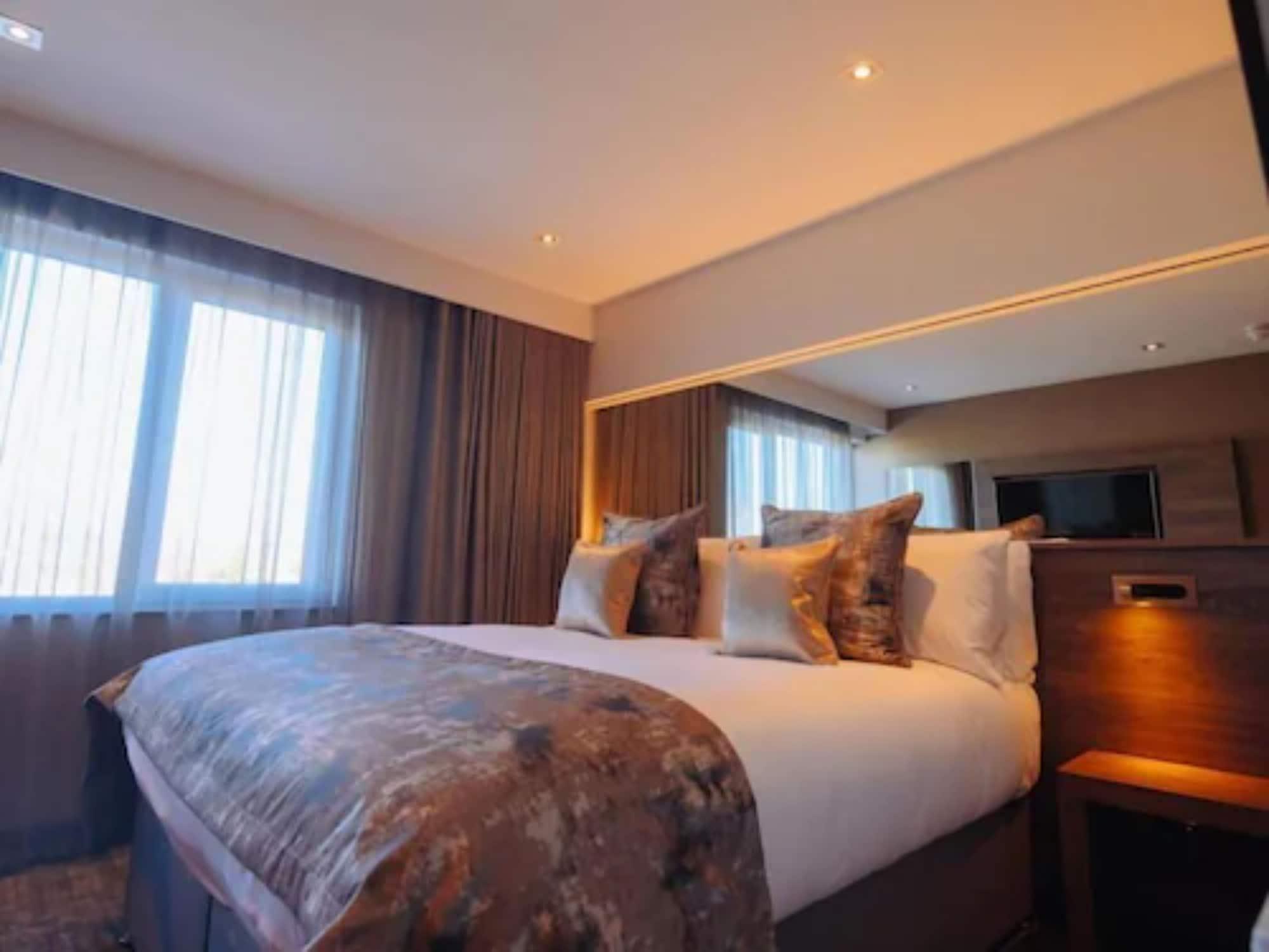 The Redhurst Hotel Glasgow Giffnock Εξωτερικό φωτογραφία