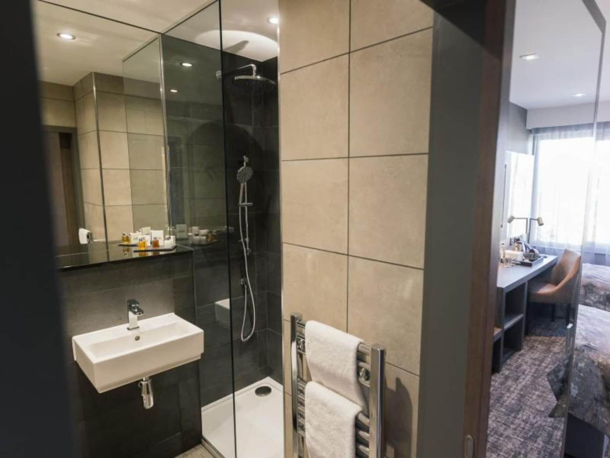The Redhurst Hotel Glasgow Giffnock Εξωτερικό φωτογραφία