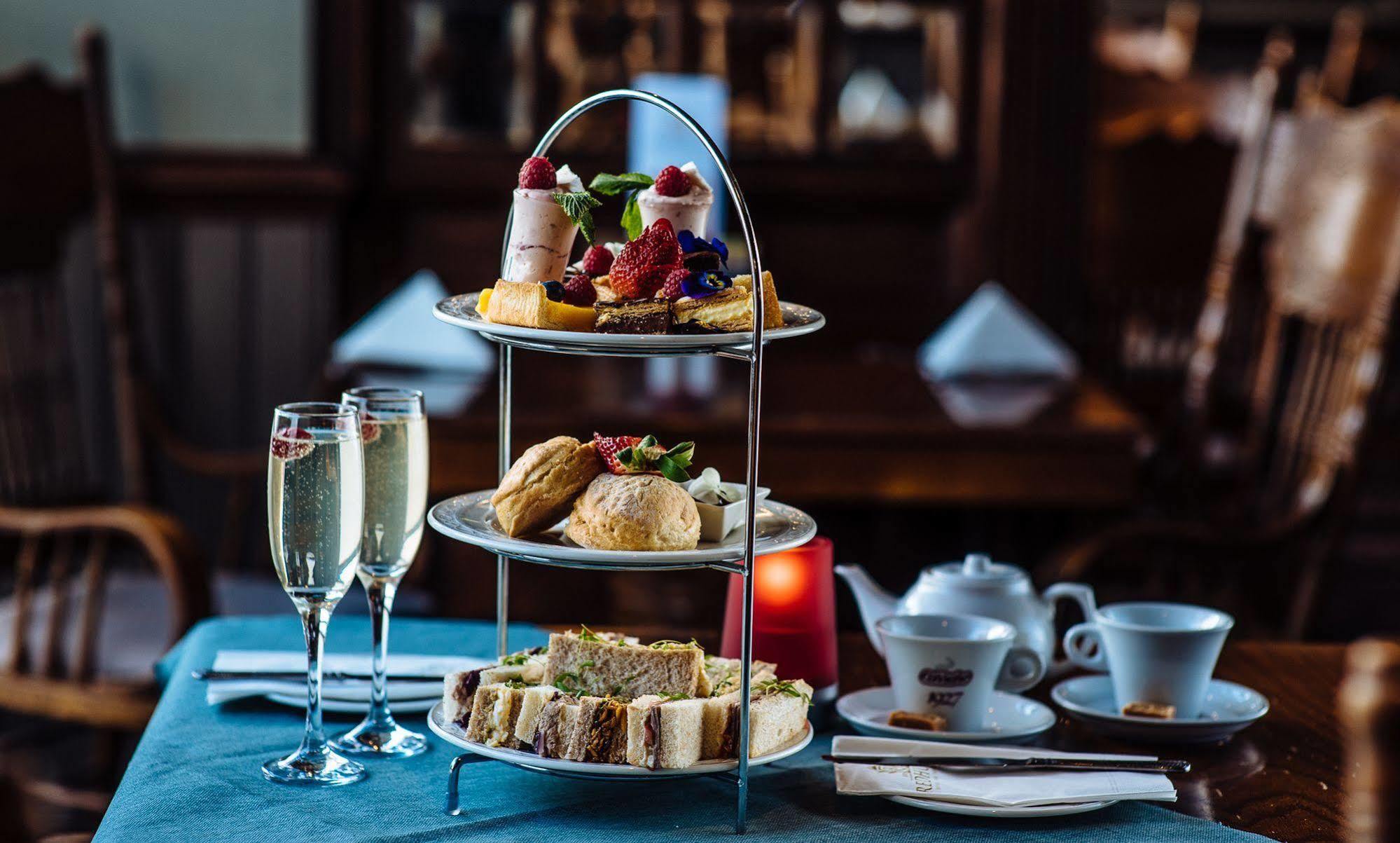 The Redhurst Hotel Glasgow Giffnock Εξωτερικό φωτογραφία