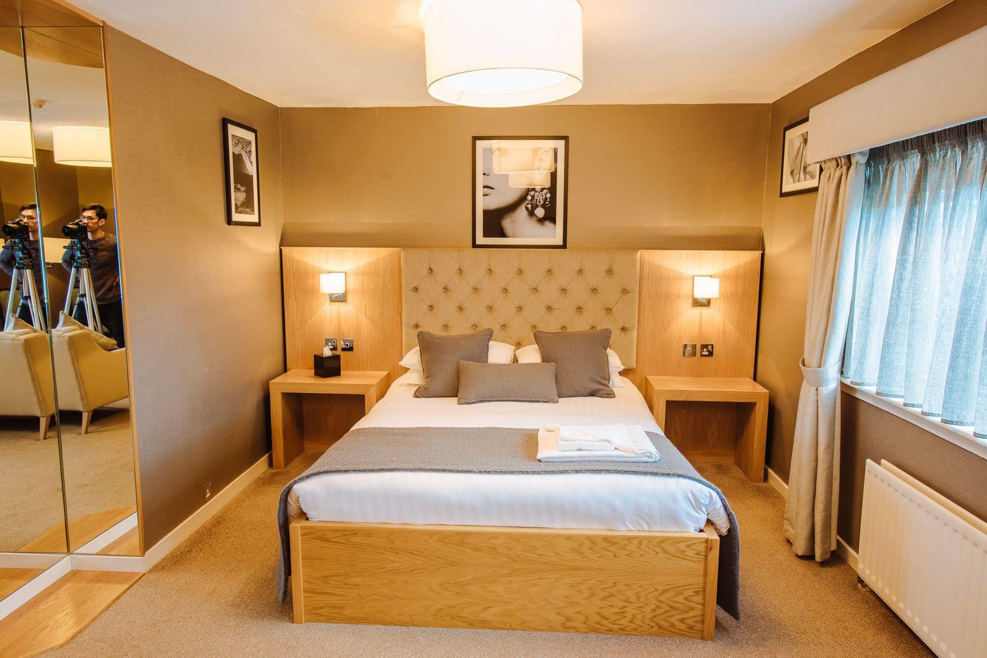 The Redhurst Hotel Glasgow Giffnock Εξωτερικό φωτογραφία