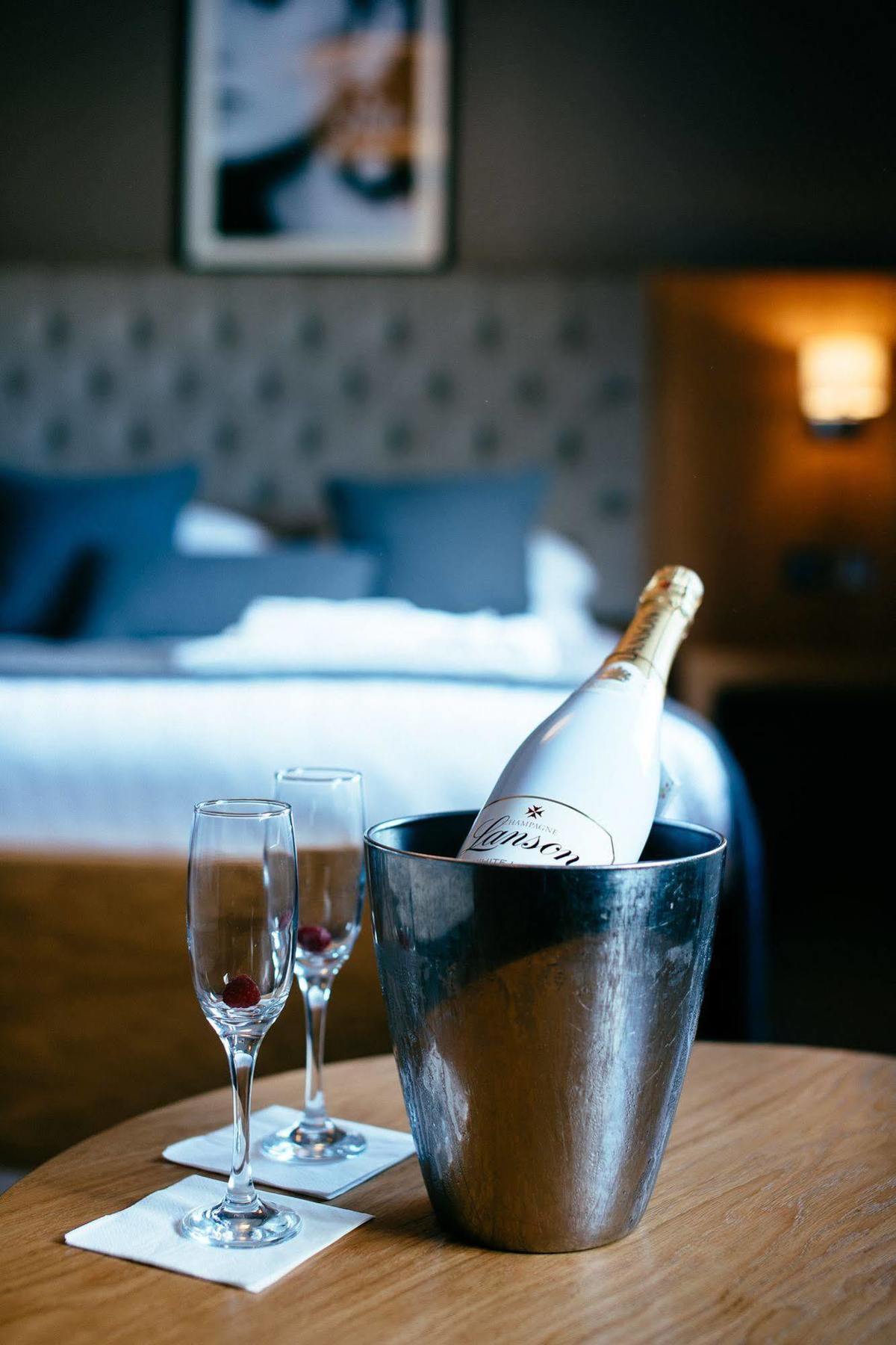 The Redhurst Hotel Glasgow Giffnock Εξωτερικό φωτογραφία