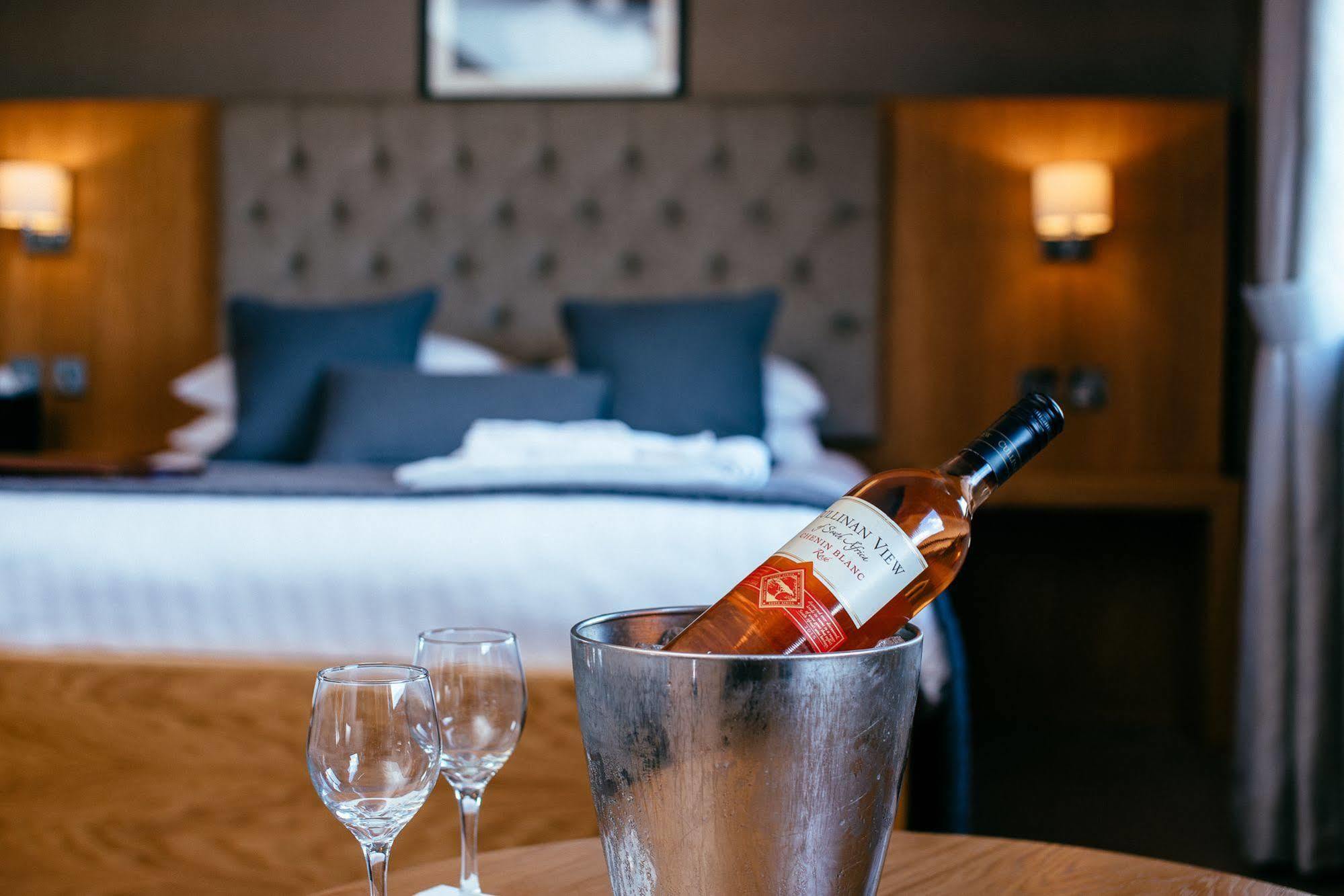 The Redhurst Hotel Glasgow Giffnock Εξωτερικό φωτογραφία