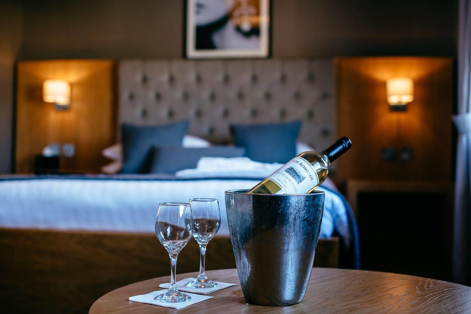 The Redhurst Hotel Glasgow Giffnock Εξωτερικό φωτογραφία